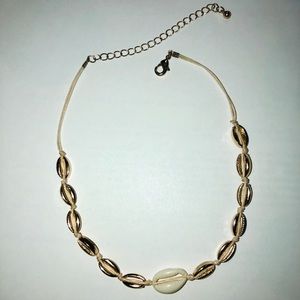 Shell necklace